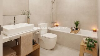 3-bedroom apartment with pool in Barcelona
