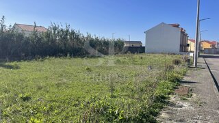 Terreno em Peniche · 150 m² · 48 000 €
