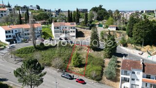 Terreno em Leiria · 243 m² · 59 500 €