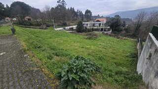 Terreno em Arcos de Valdevez · 450 m² · 39 500 €
