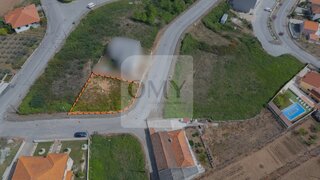 Terreno em Sabrosa · 438 m² · 50 000 €