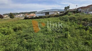 Terreno em Valença · 695 m² · 63 500 €