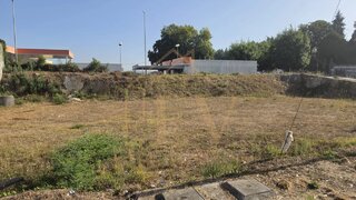 Land for sale in Guimarães, Portugal — €299,900