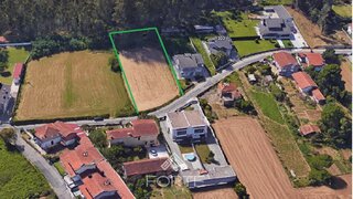 Terreno em Santa Maria da Feira · 2206 m² · 140 000 €