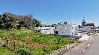 Terreno em Figueira da Foz · 681 m² · 145 000 €