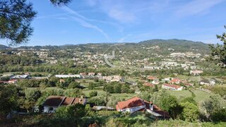 Land for sale in Arcos de Valdevez, Portugal — €85,000