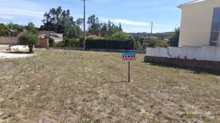 Terreno em Leiria · 790 m² · 29 500 €