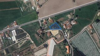 Terreno em Guimarães · 965 m² · 75 000 €