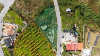 Terreno em Lousada · 1478 m² · 124 000 €