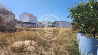 Land for sale in Alpiarça, Portugal — €100,000