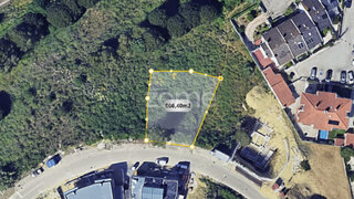 Land for sale in Almada, Portugal — €325,000