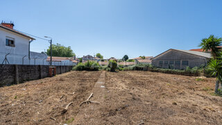 Land for sale in Vila Nova de Gaia, Portugal — €120,000