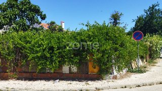 Terreno em Moita · 281 m² · 93 000 €