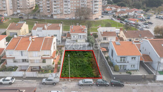 Land for sale in Vila Nova de Gaia, Portugal — €79,000
