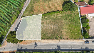 Terreno em Vila Nova de Gaia · 400 m² · 65 000 €