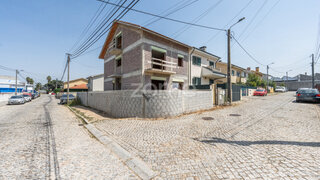 Land for sale in Vila Nova de Gaia, Portugal — €240,000