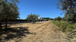 Terreno · 2200 m² · 52 500 €
