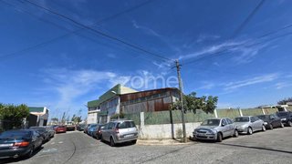 Terreno · 561 m² · 361 900 €