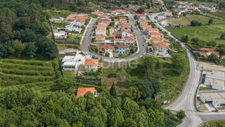 Terreno · 740 m² · 76 000 €