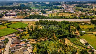Terreno em Santa Maria da Feira · 9178 m² · 249 500 €