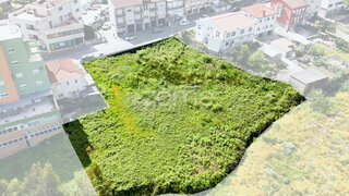 Land for sale in Felgueiras, Portugal — €410,000