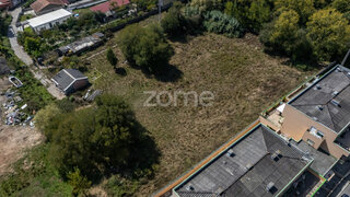 Land for sale in Vila Nova de Gaia, Portugal — €965,000