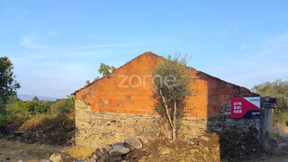 Terreno para venda em Chaves, Portugal — 40 000 €