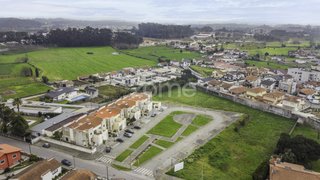 Terreno em Maia · 947 m² · 95 000 €