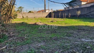 Land for sale in Marinha Grande, Portugal — €85,000