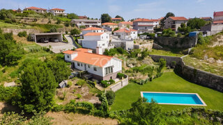 Land for sale in Amarante, Portugal — €61,500