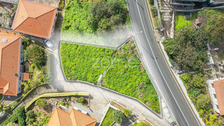 Terreno em Ponta do Sol · 391 m² · 125 000 €