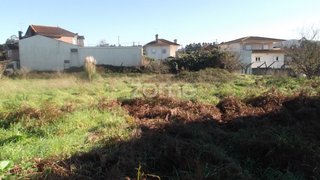 Land for sale in Oliveira de Azeméis, Portugal — €60,000