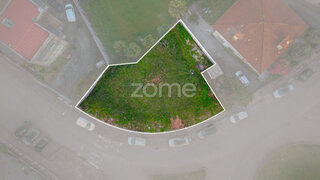 Land for sale in Vila Nova de Famalicão, Portugal — €69,000
