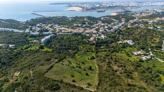 Terreno de 14 280 m² em Lagoa