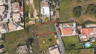 Terreno de 760 m² em Faro