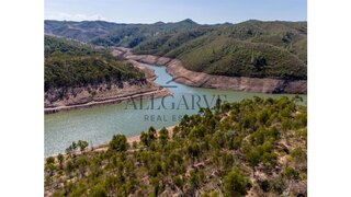 Land for sale in Monchique, Portugal — €1,200,000
