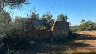 Terreno de 300 m² em Faro