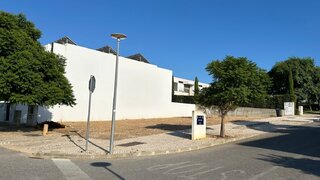 Terreno de 321 m² em Faro