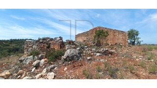 Land for sale in Albufeira, Portugal — €260,000