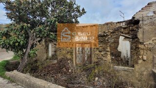 Land for sale in Loulé, Portugal — €60,000