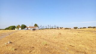 Land for sale in Mourão, Portugal — €2,100,000