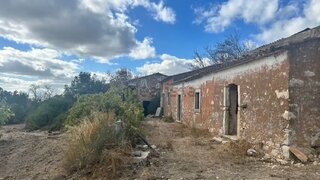 Land for sale in Loulé, Portugal — €420,000