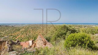 Land for sale in Loulé, Portugal — €350,000
