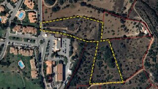 Terreno de 15 000 m² em Lagoa