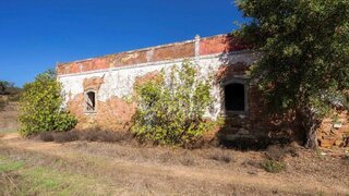 Land for sale in Loulé, Portugal — €299,000