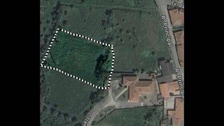 Land for sale in Porto de Mós, Portugal — €15,000