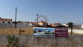 Land for sale in Benavente, Portugal — €234,000