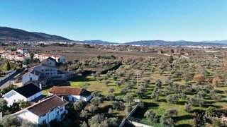 Land for sale in Fundão, Portugal — €330,000