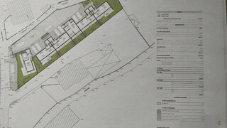 Land for sale in Porto de Mós, Portugal — €750,000