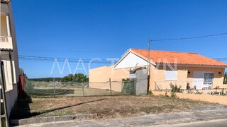 Land for sale in Alpiarça, Portugal — €59,500